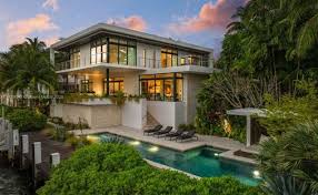 Can I Be A Real Estate Agent and Insurance Agent?
