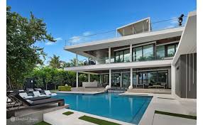 Can You Be an Appraiser and Real Estate Agent?